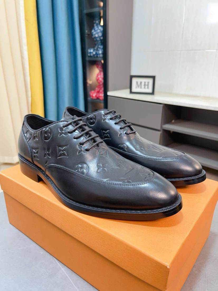 LV men's leather shoes-39