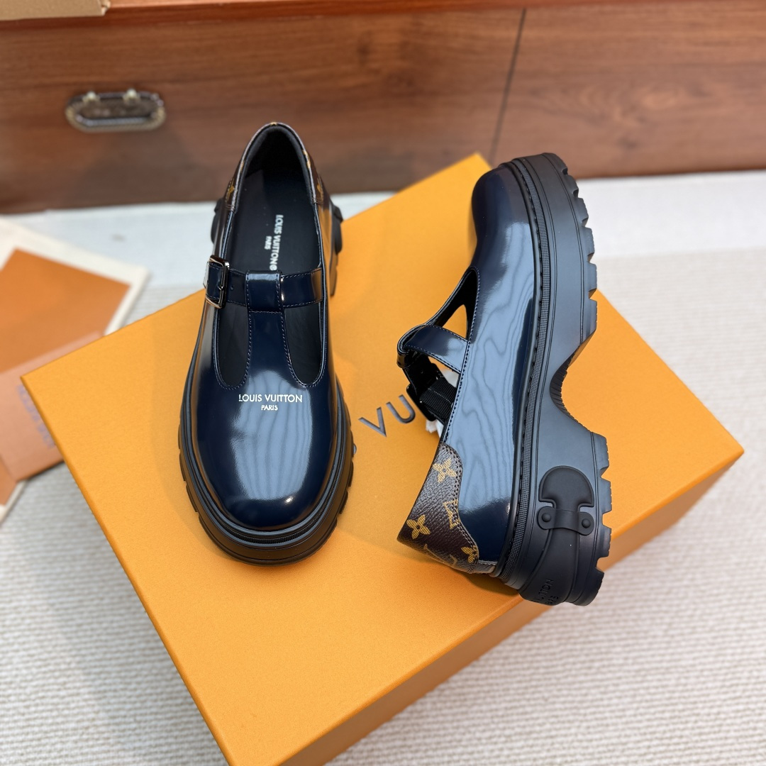 LV women's leather shoes-12