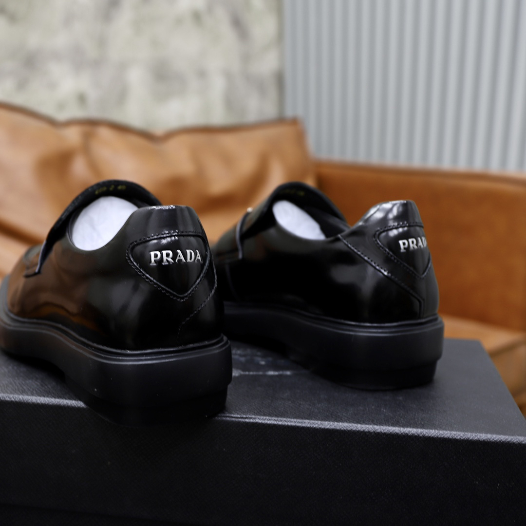 Prada men's leather shoes-32