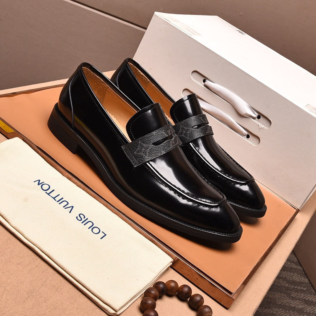 LV men's leather shoes-44