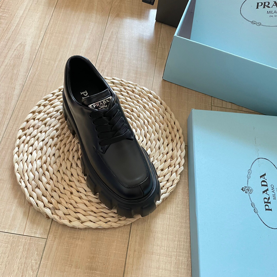 Prada women's leather shoes-40