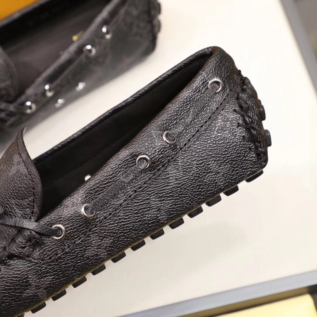 LV women's leather shoes-31
