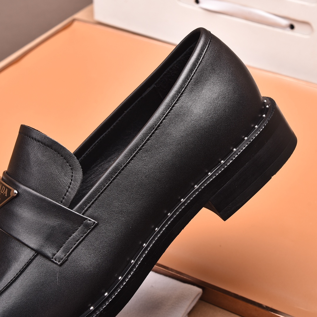 Prada men's leather shoes-40