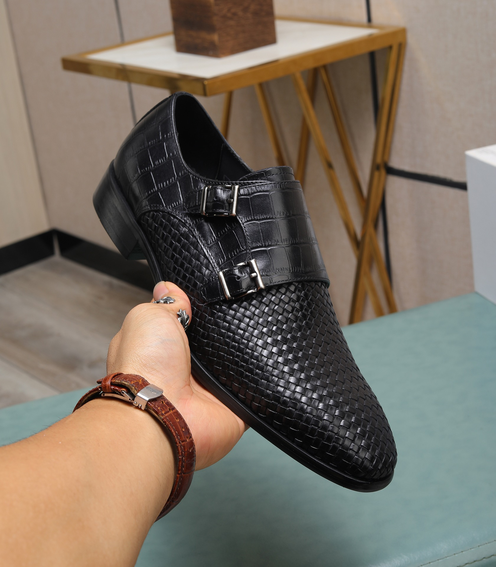 LV men's leather shoes-54