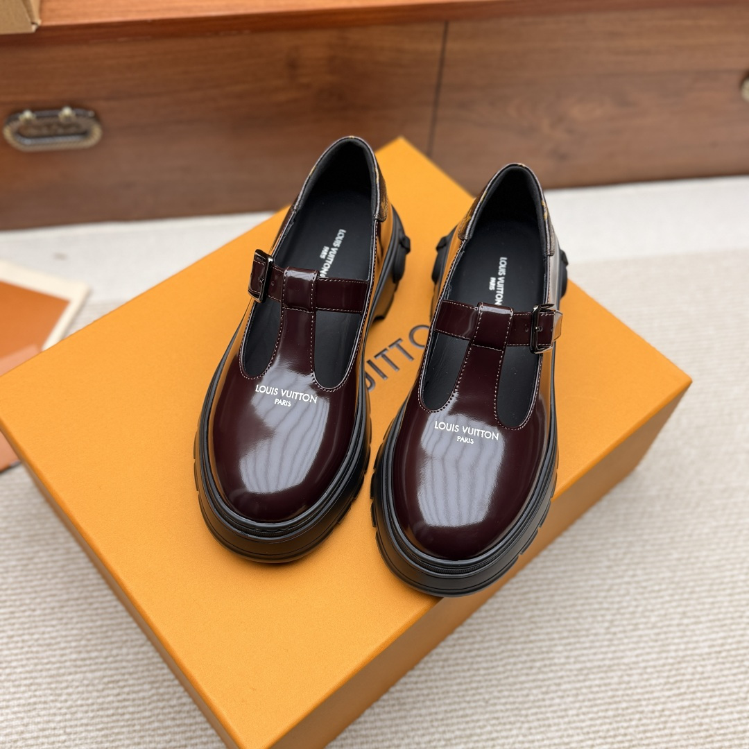 LV women's leather shoes-9