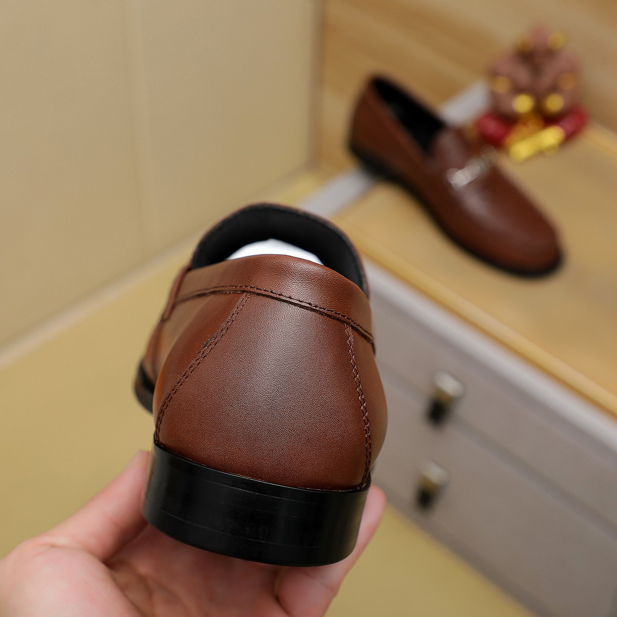 LV men's leather shoes-72