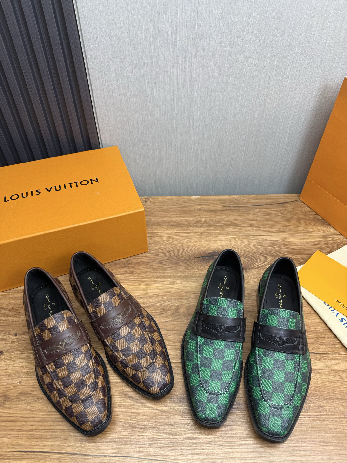 LV women's leather shoes-34