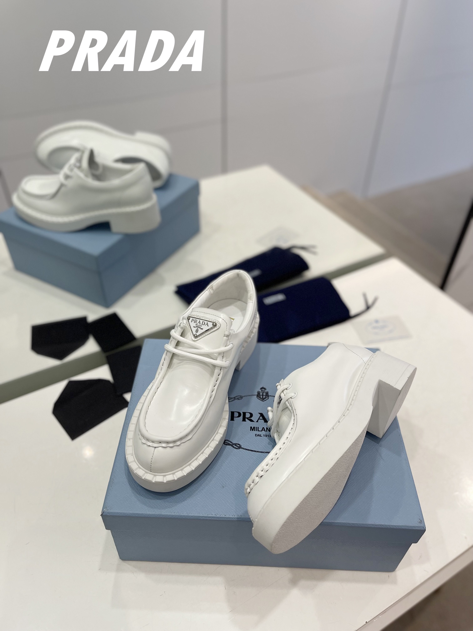 Prada women's leather shoes-3