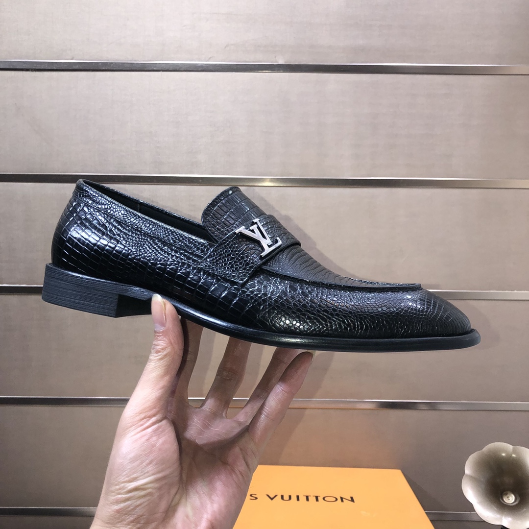 LV men's leather shoes-13