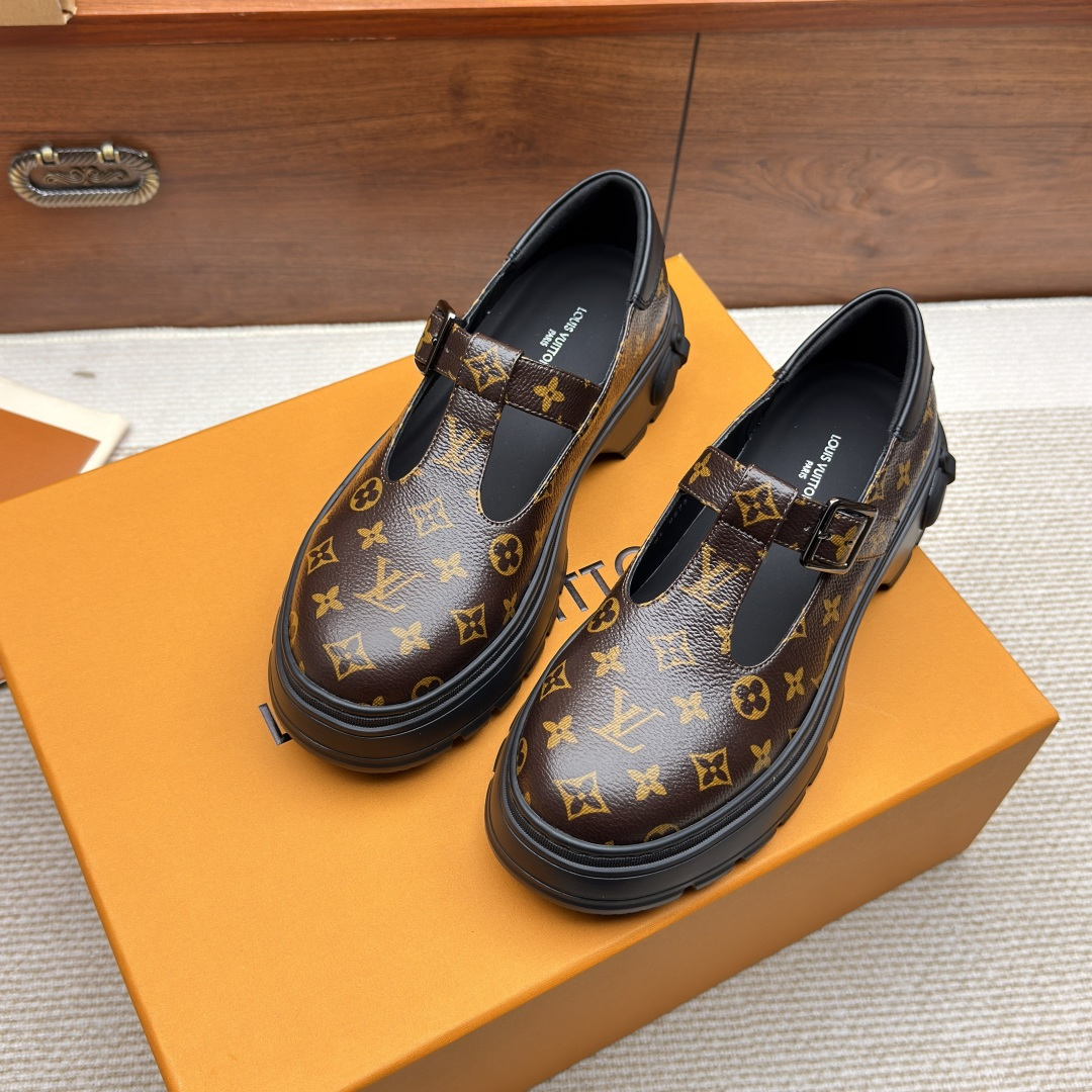LV women's leather shoes-10