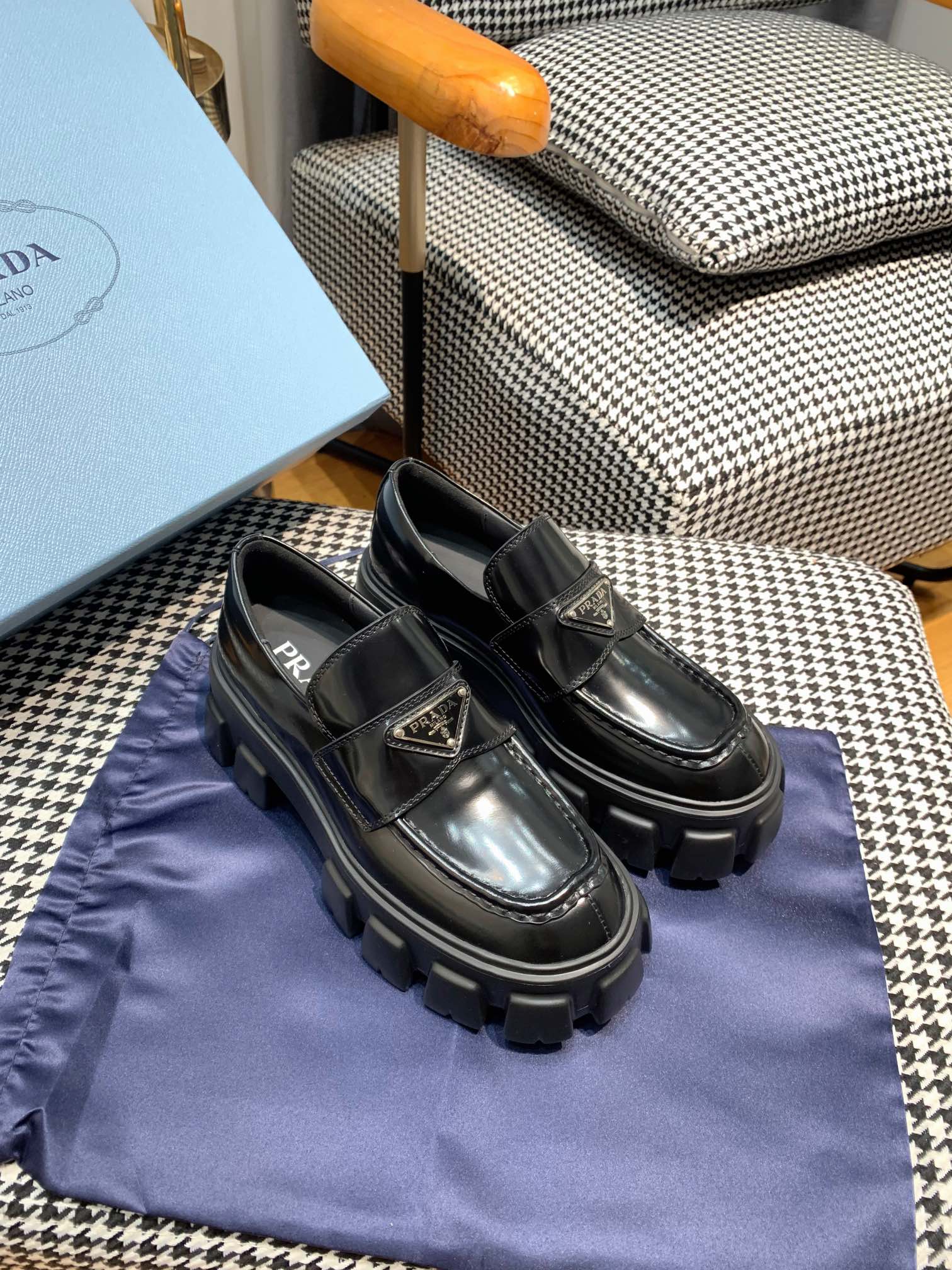 Prada women's leather shoes-36