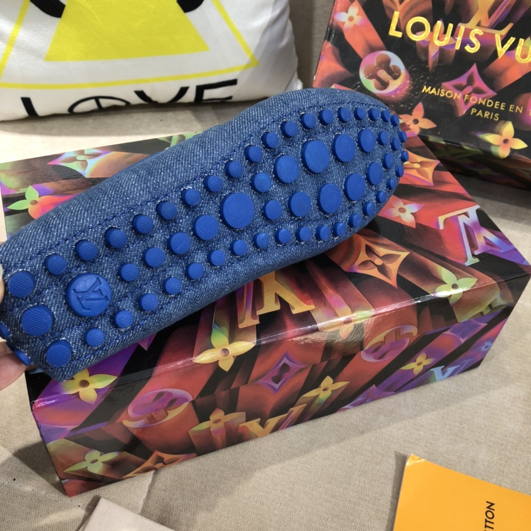 LV women's leather shoes-52