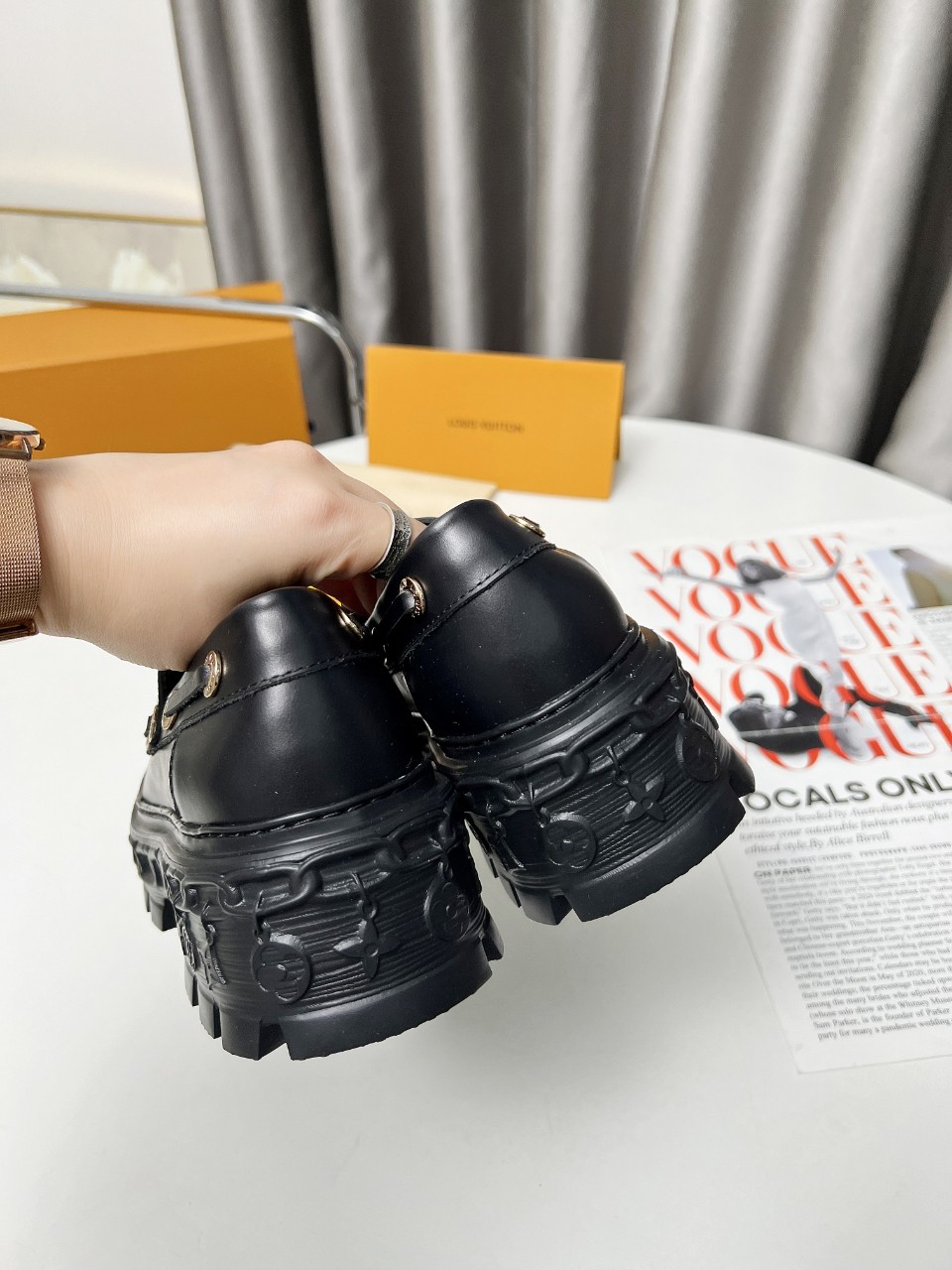 LV women's leather shoes-50