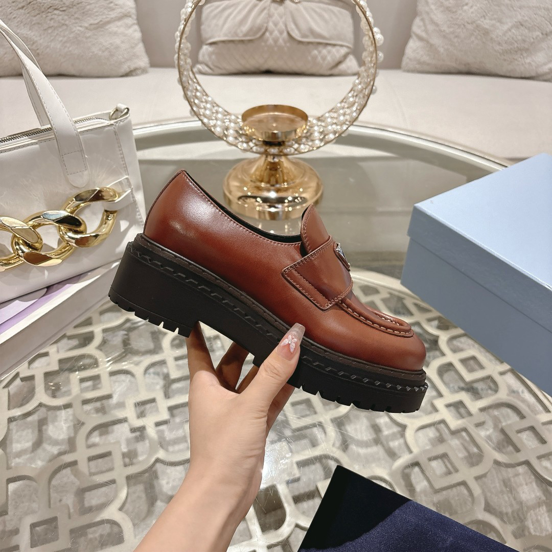 Prada women's leather shoes-26