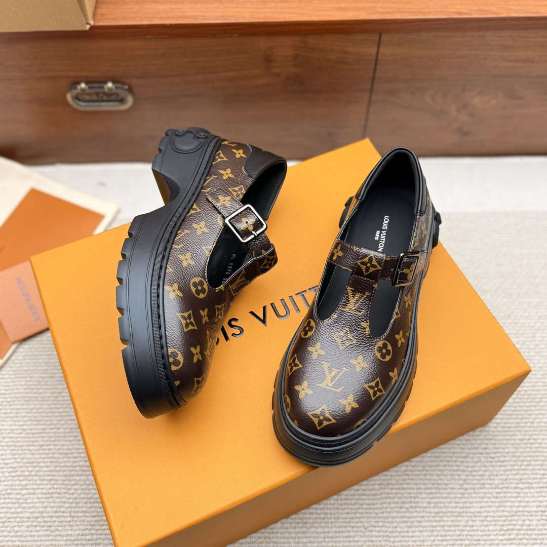 LV women's leather shoes-10