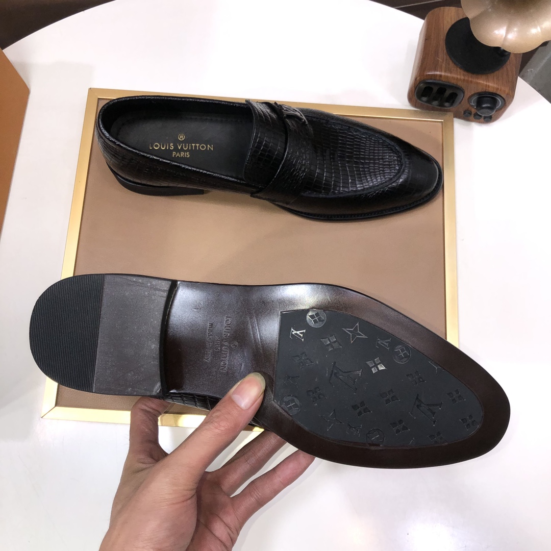 LV men's leather shoes-13