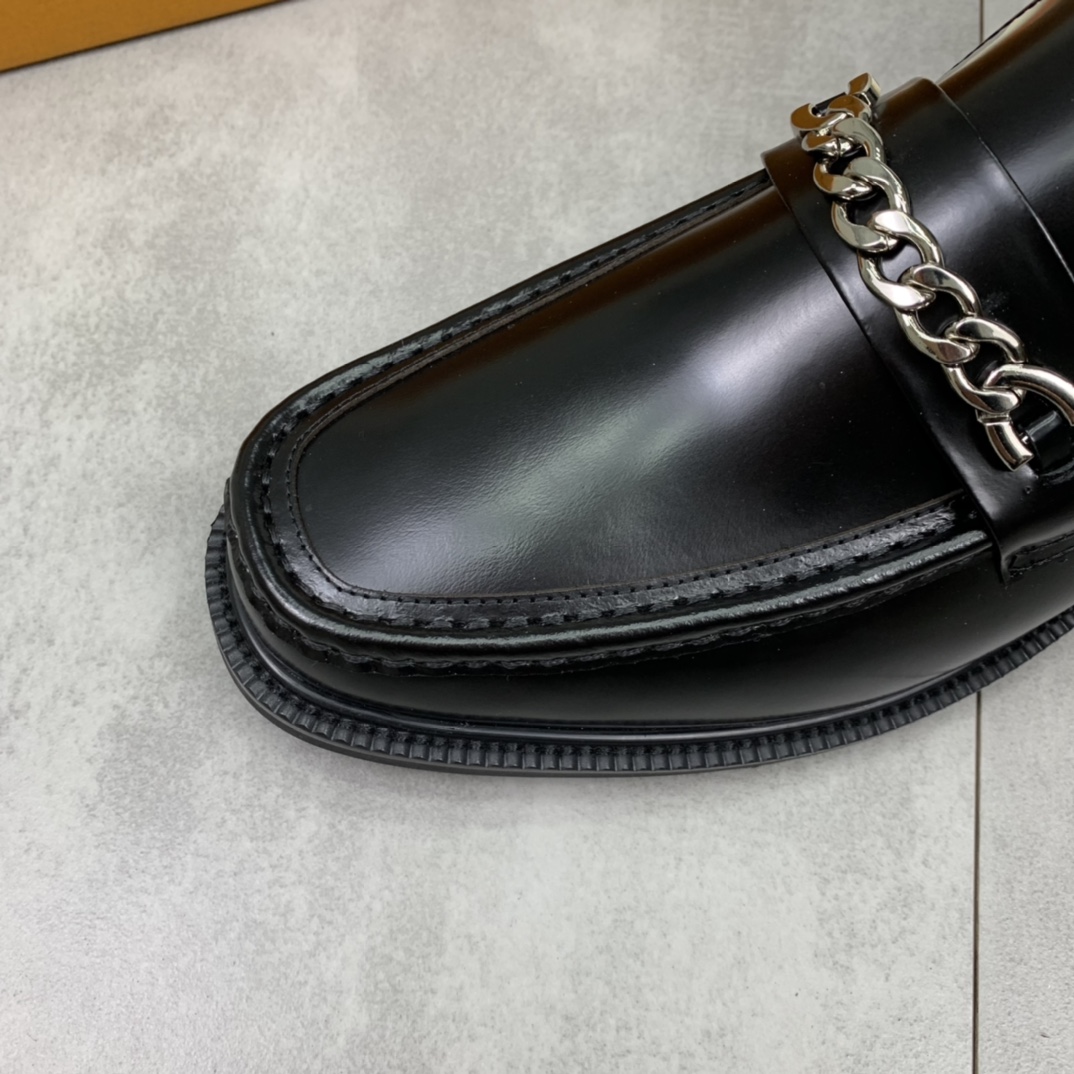 LV men's leather shoes-59