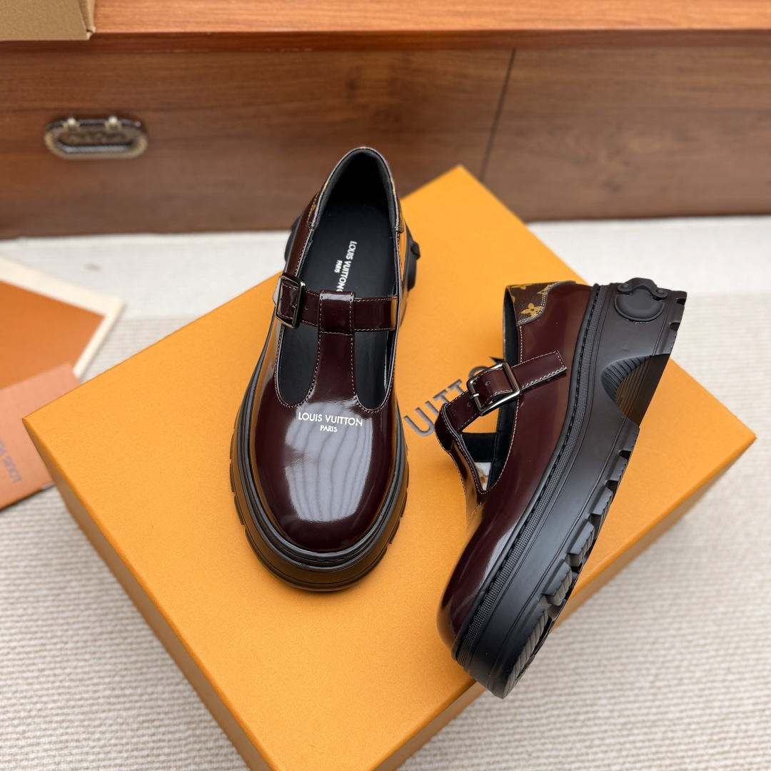 LV women's leather shoes-9