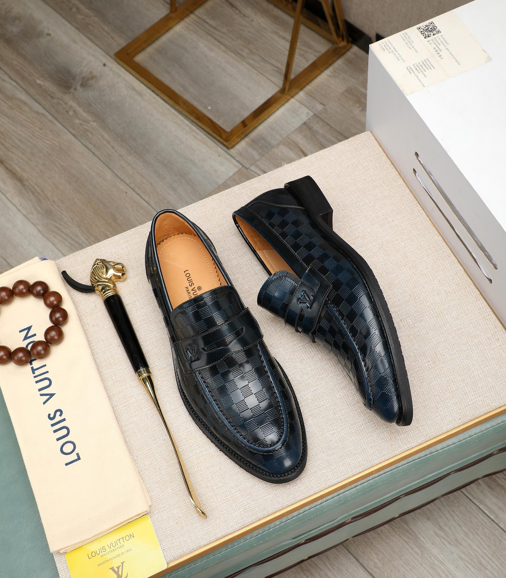 LV men's leather shoes-46