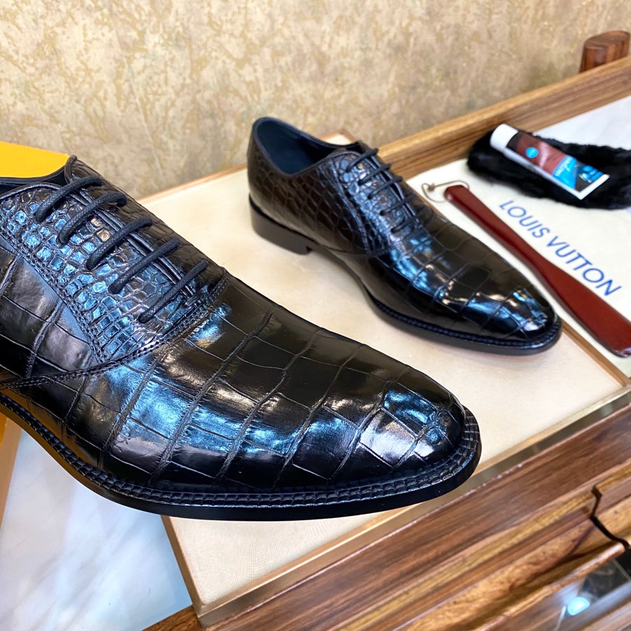 LV men's leather shoes-1