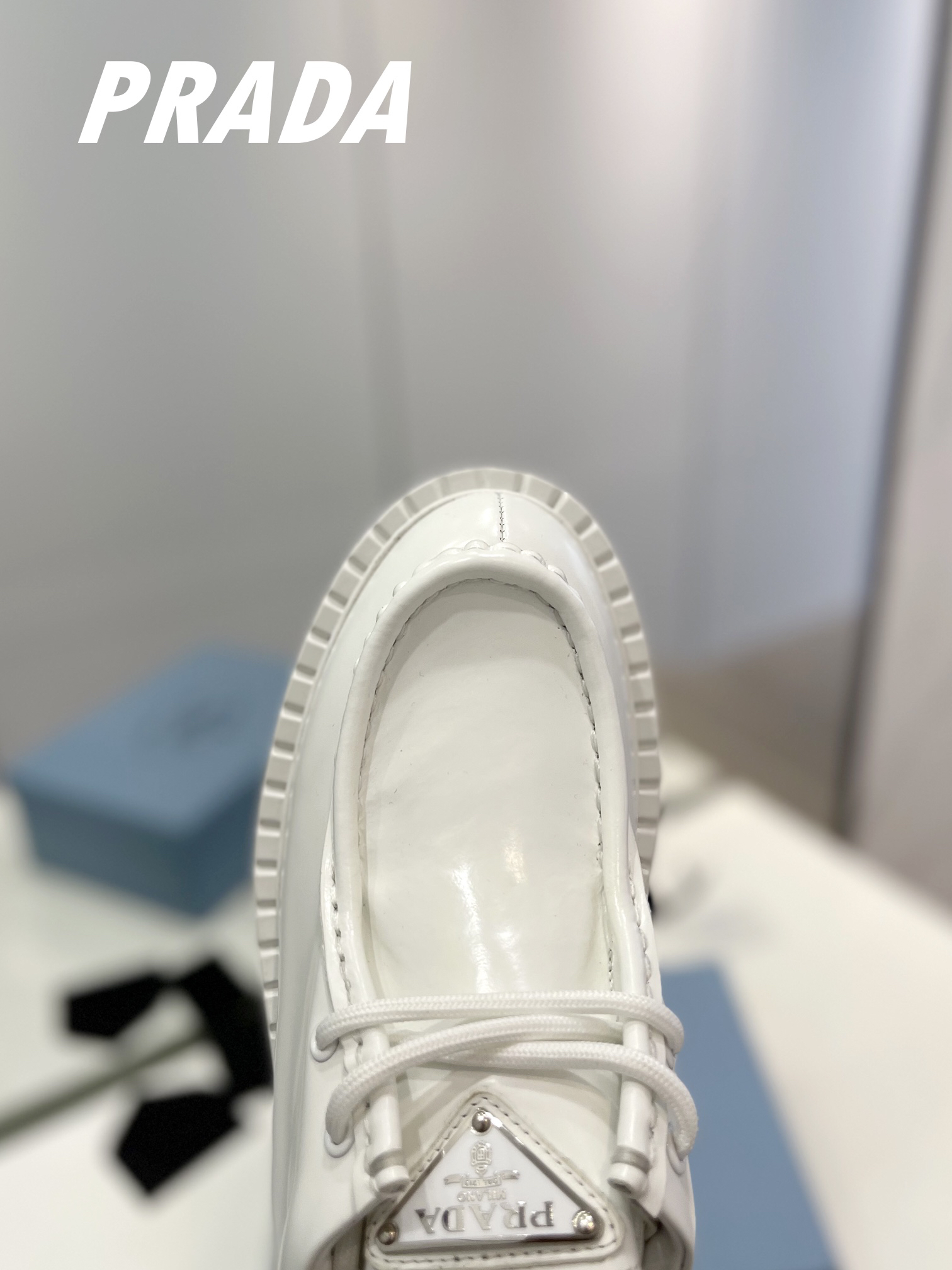 Prada women's leather shoes-3