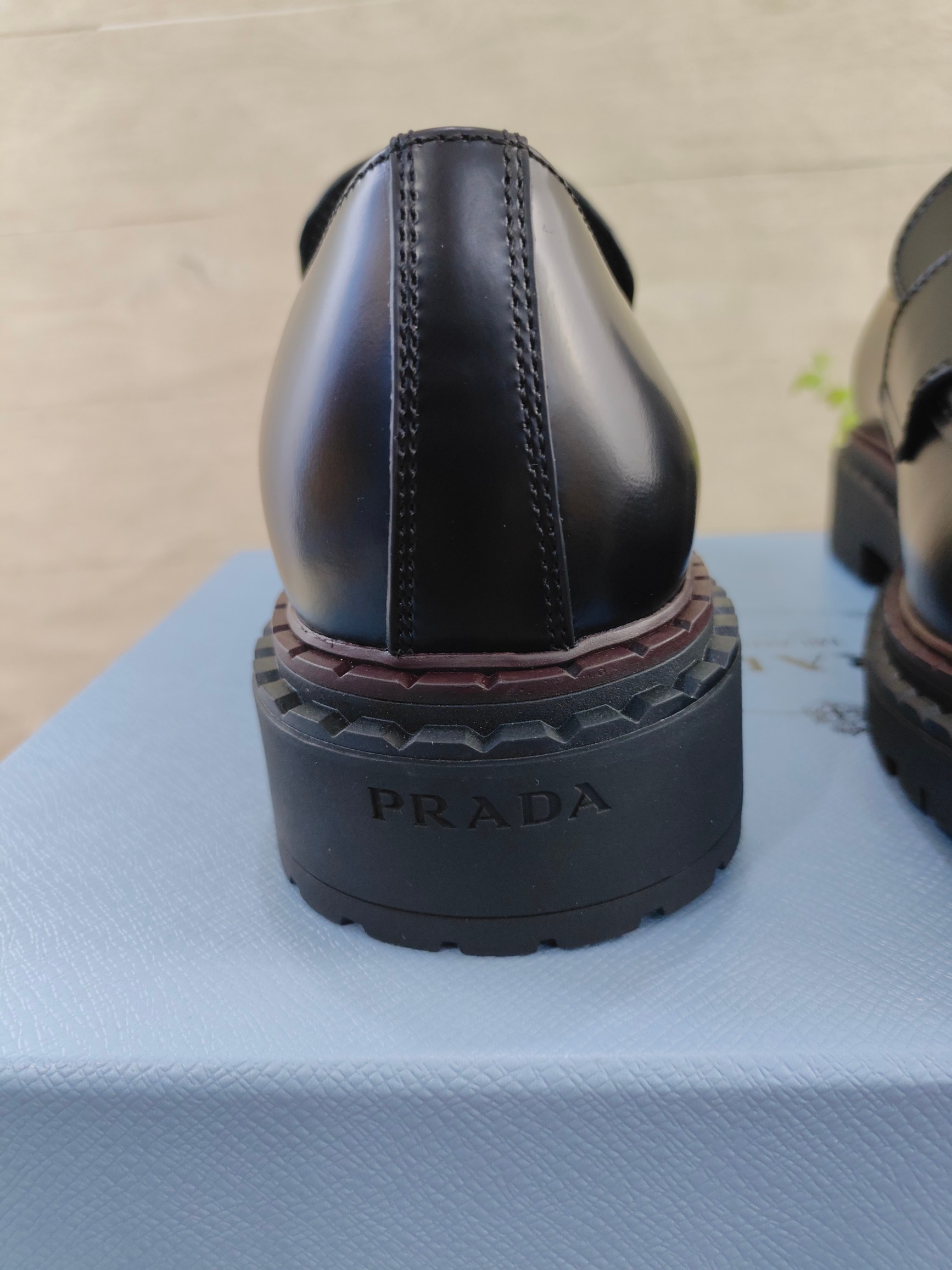 Prada women's leather shoes-39