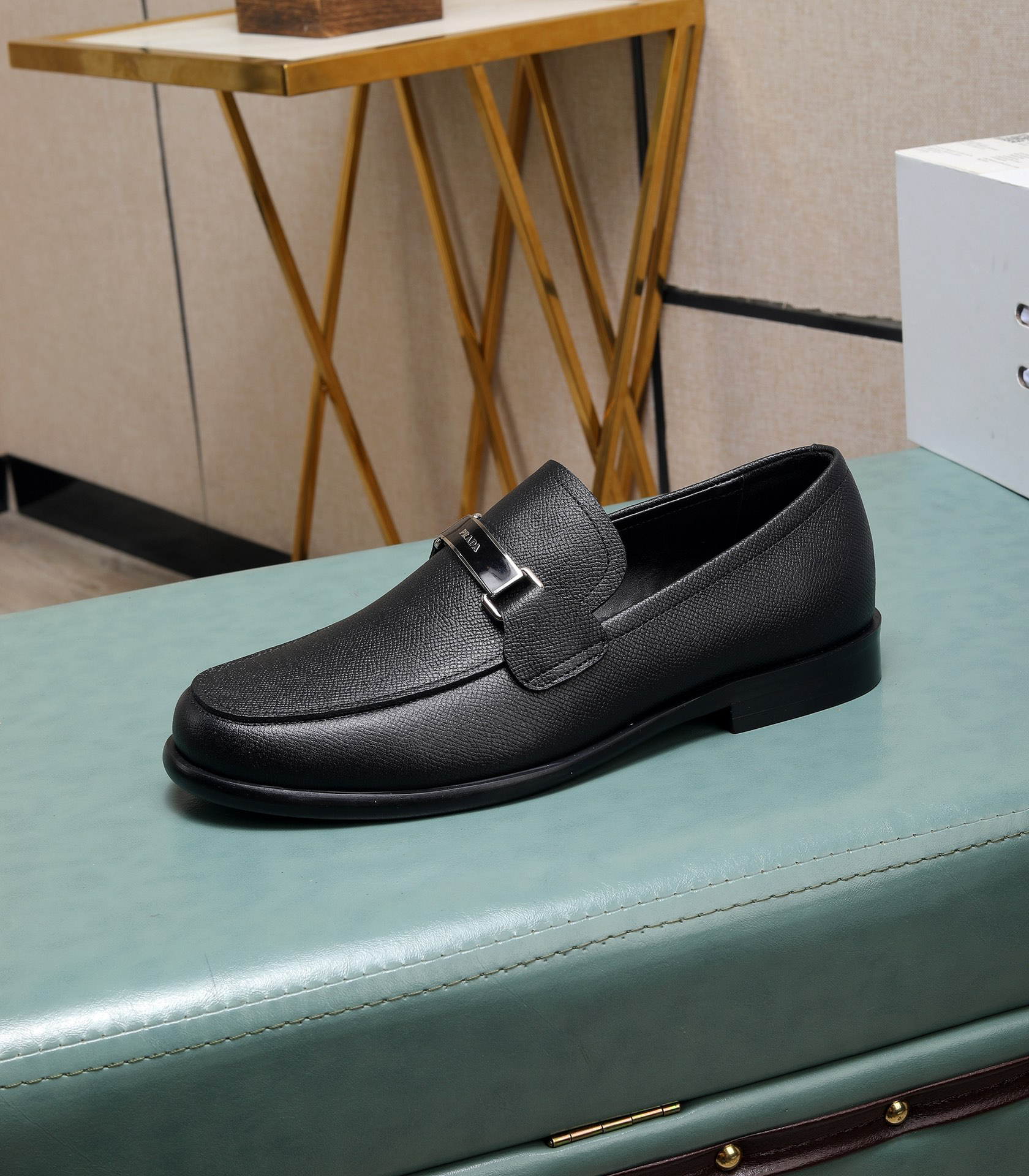 Prada men's leather shoes-28