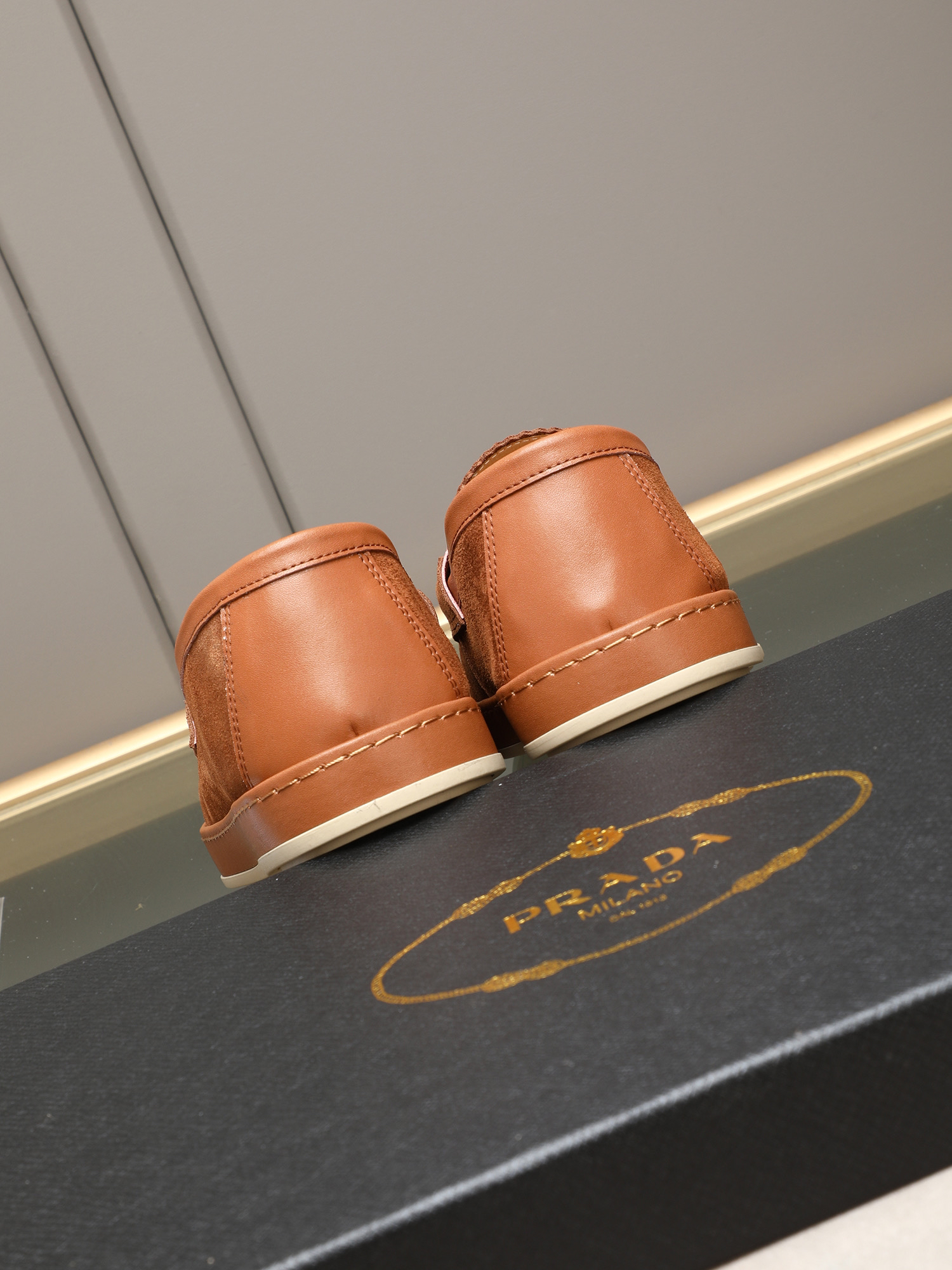 Prada men's leather shoes-1