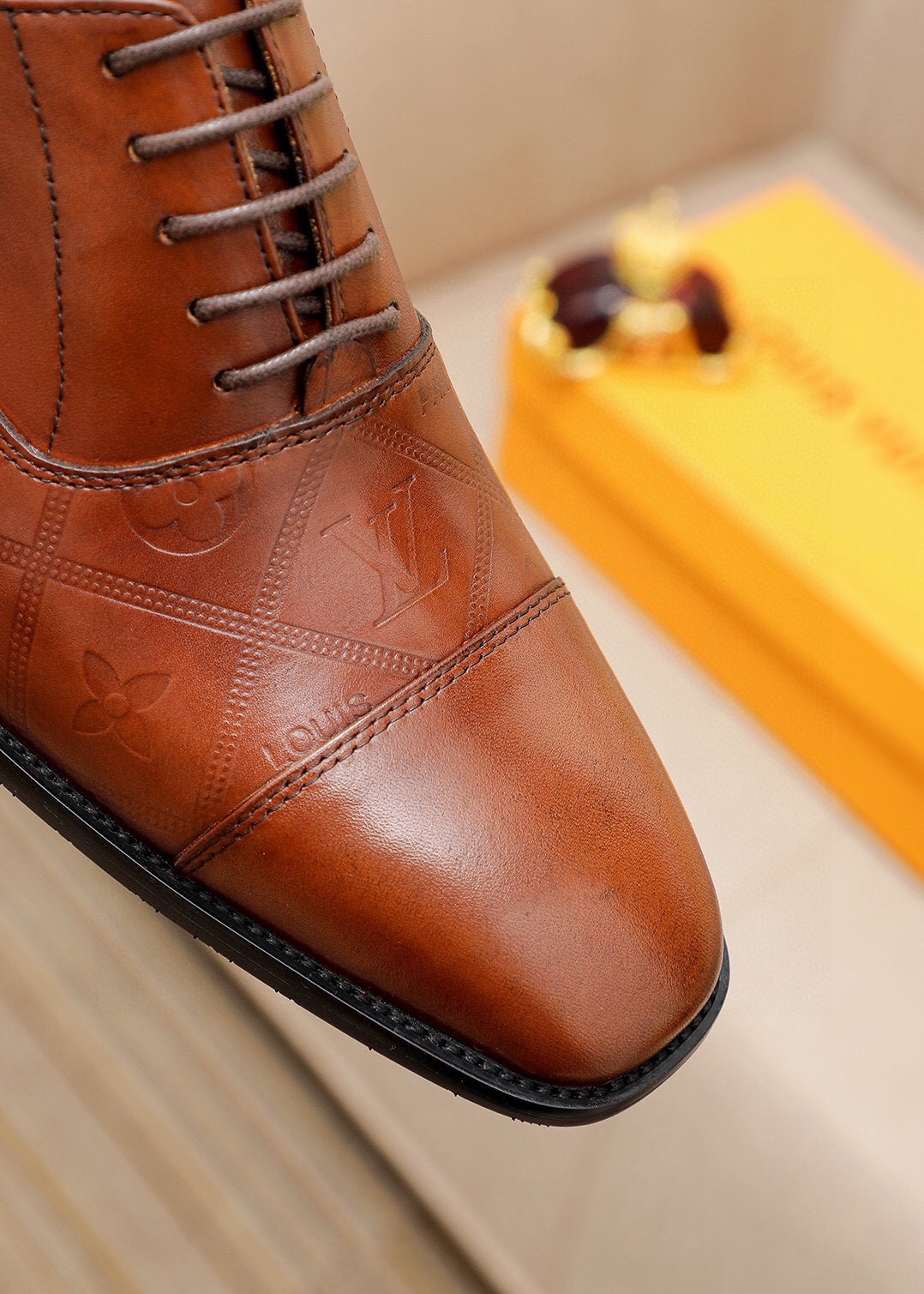 LV women's leather shoes-36