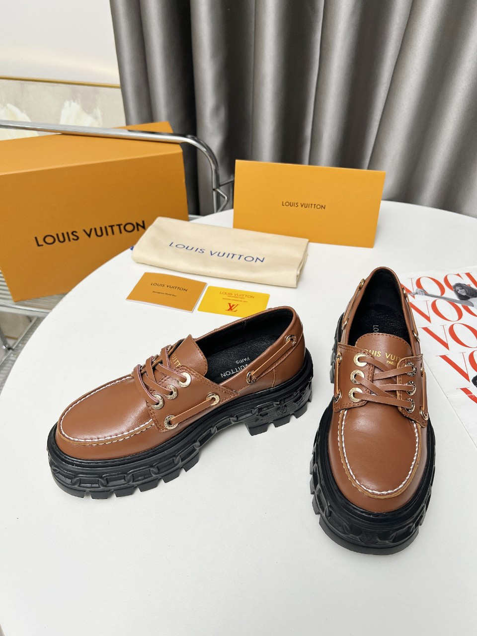 LV women's leather shoes-51