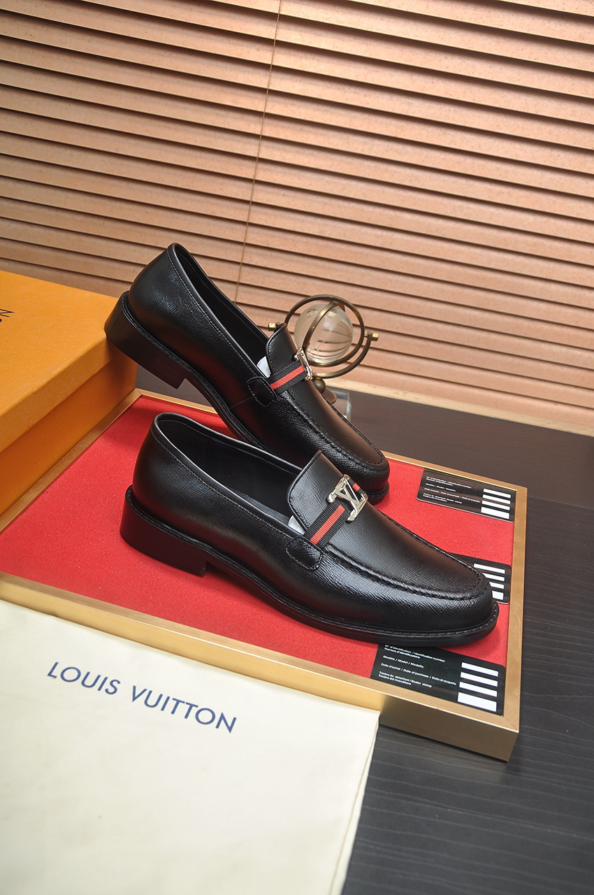 LV men's leather shoes-75