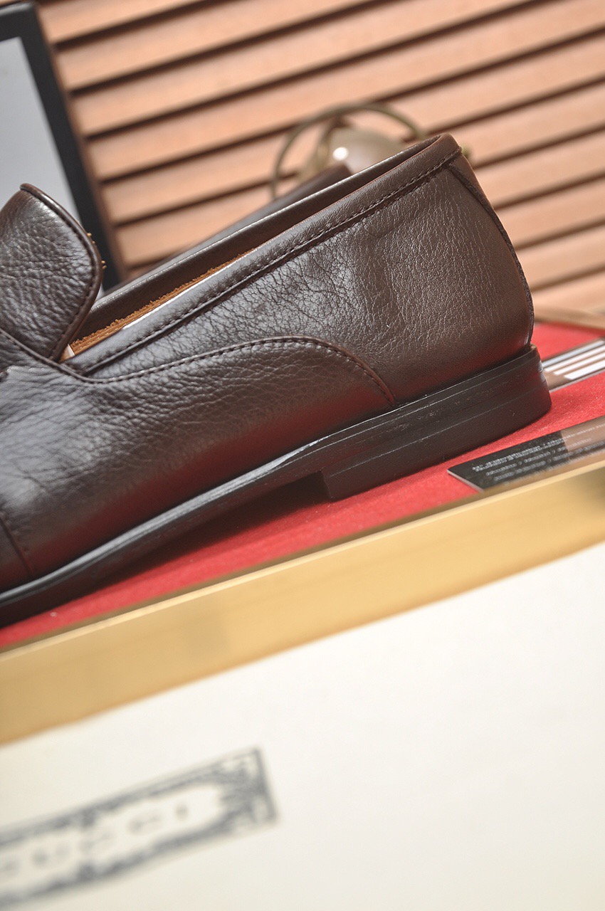 Prada men's leather shoes-24