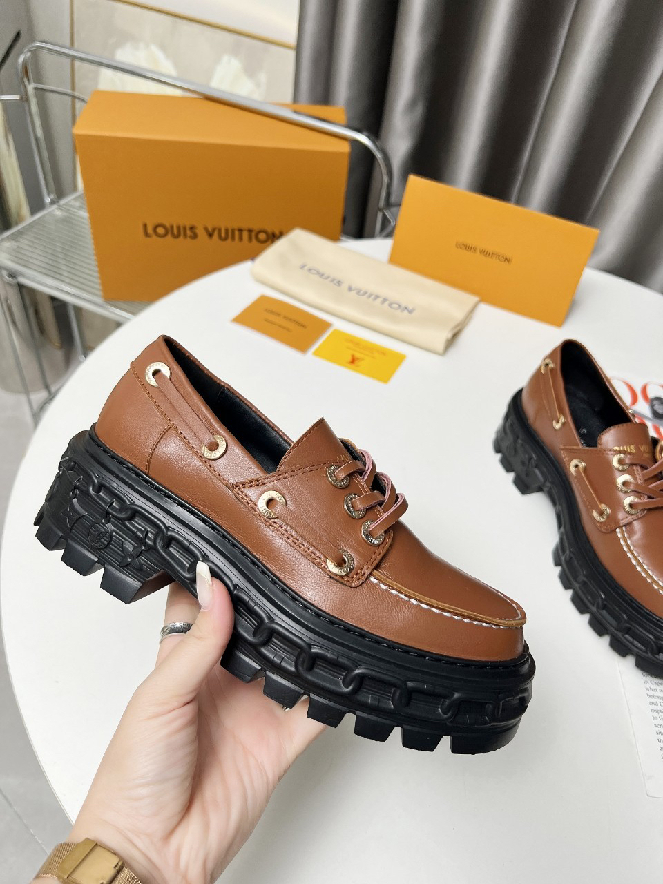 LV women's leather shoes-51