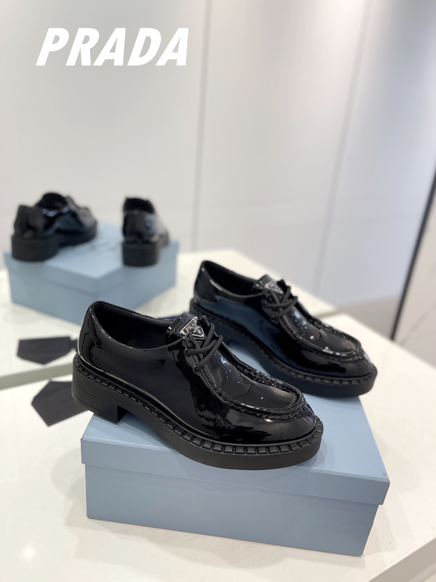 Prada women's leather shoes-2