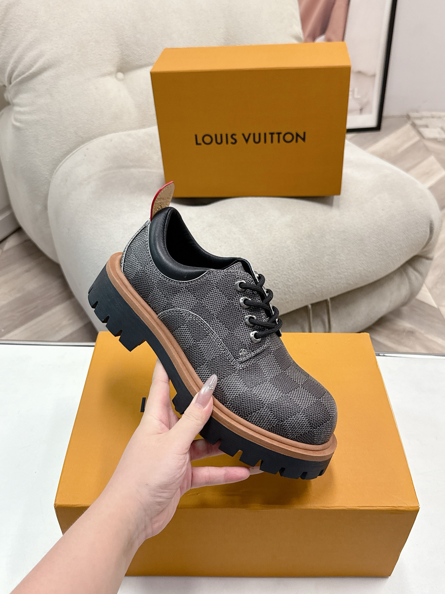 LV women's leather shoes-49