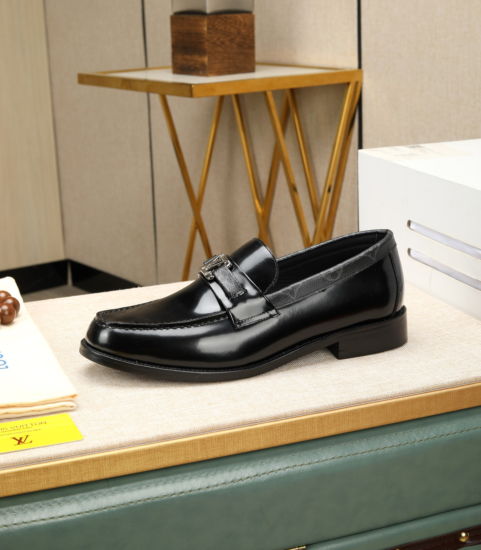 LV men's leather shoes-51