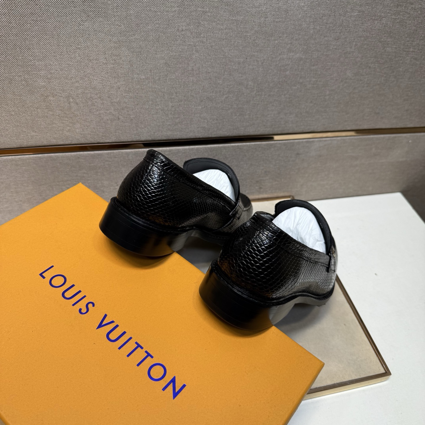 LV men's leather shoes-58
