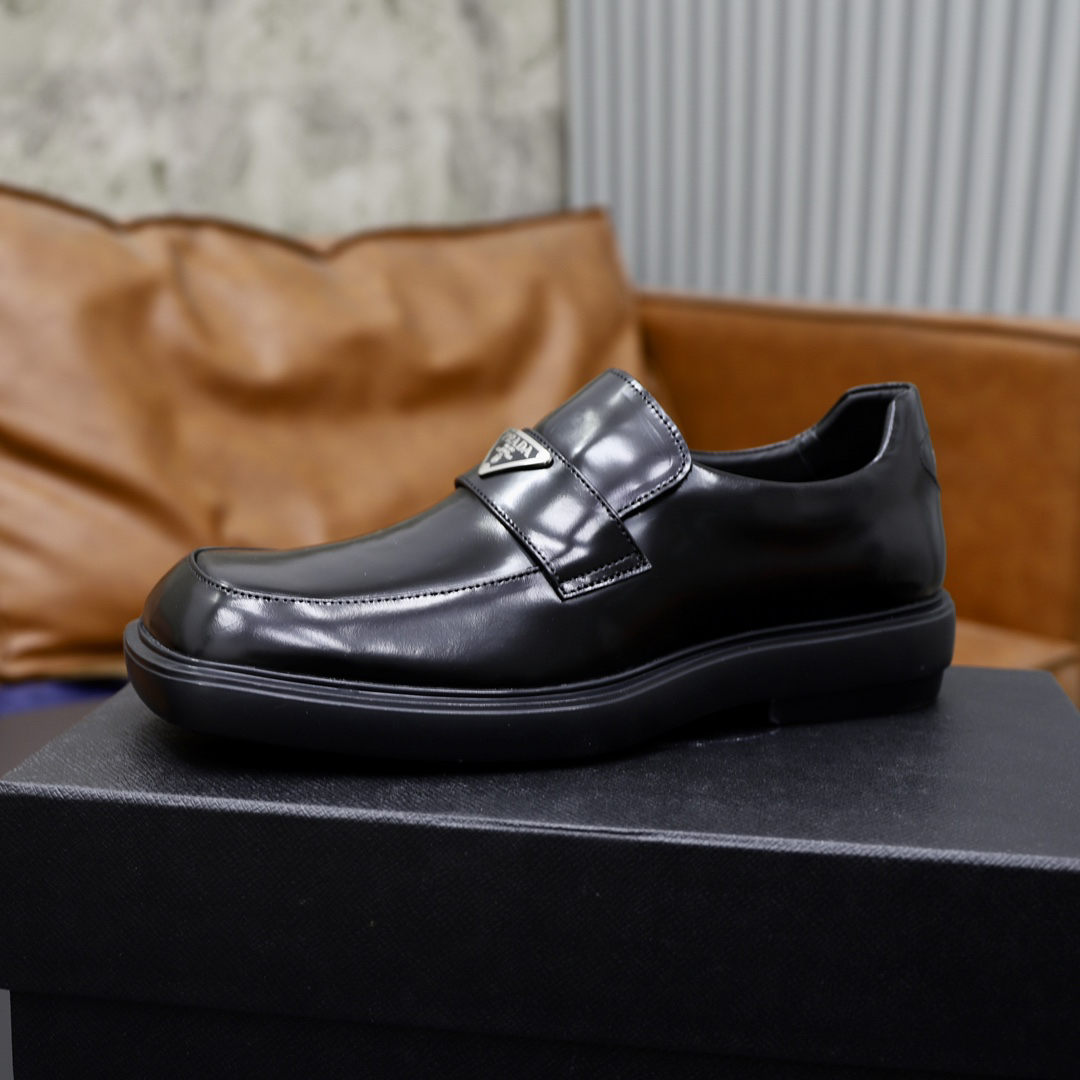 Prada men's leather shoes-32