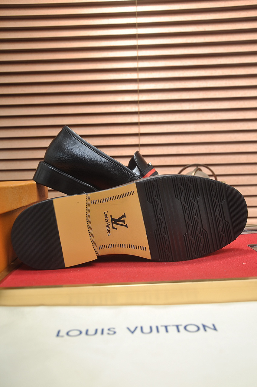 LV men's leather shoes-75