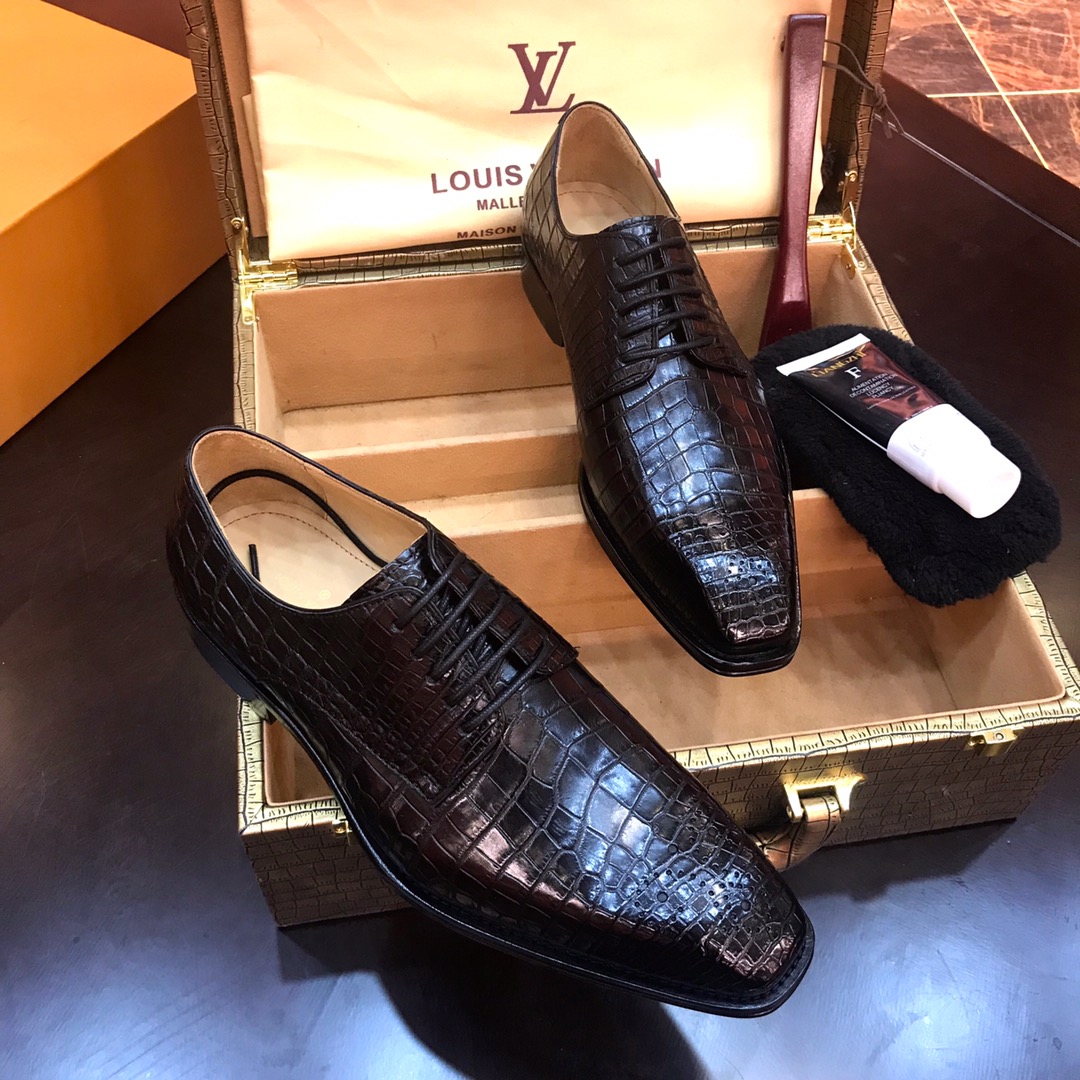 LV men's leather shoes-67