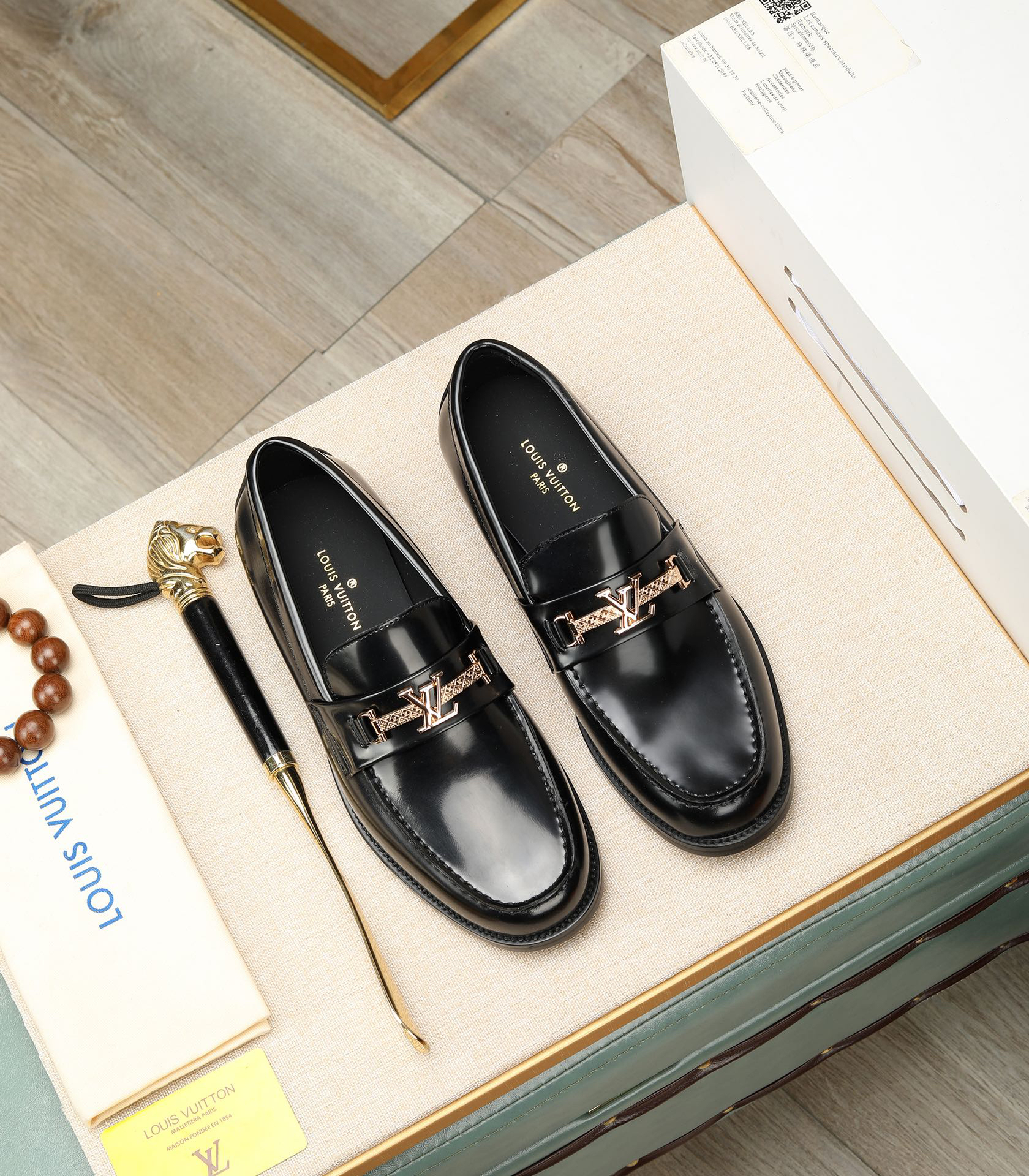 LV men's leather shoes-47