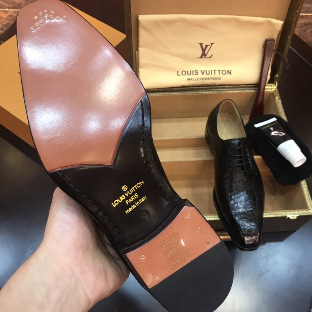 LV men's leather shoes-67