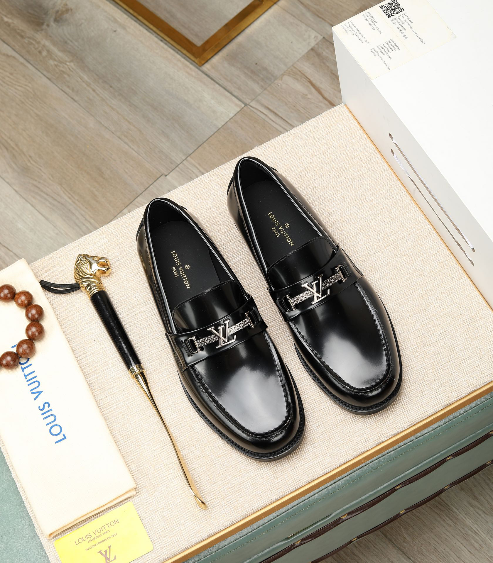 LV men's leather shoes-49