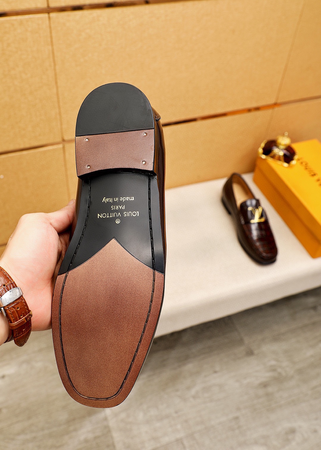 LV men's leather shoes-15