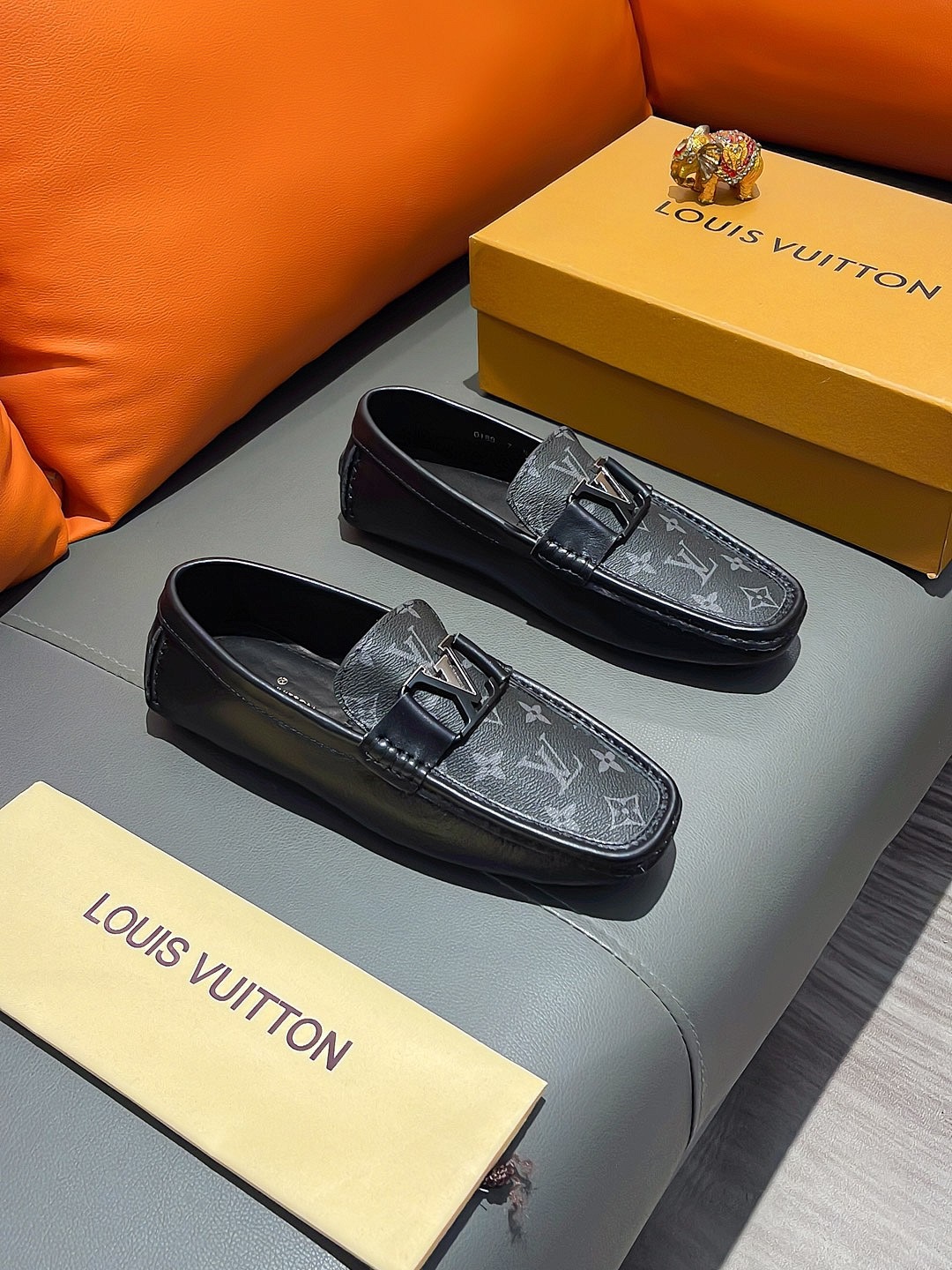 LV men's leather shoes-16