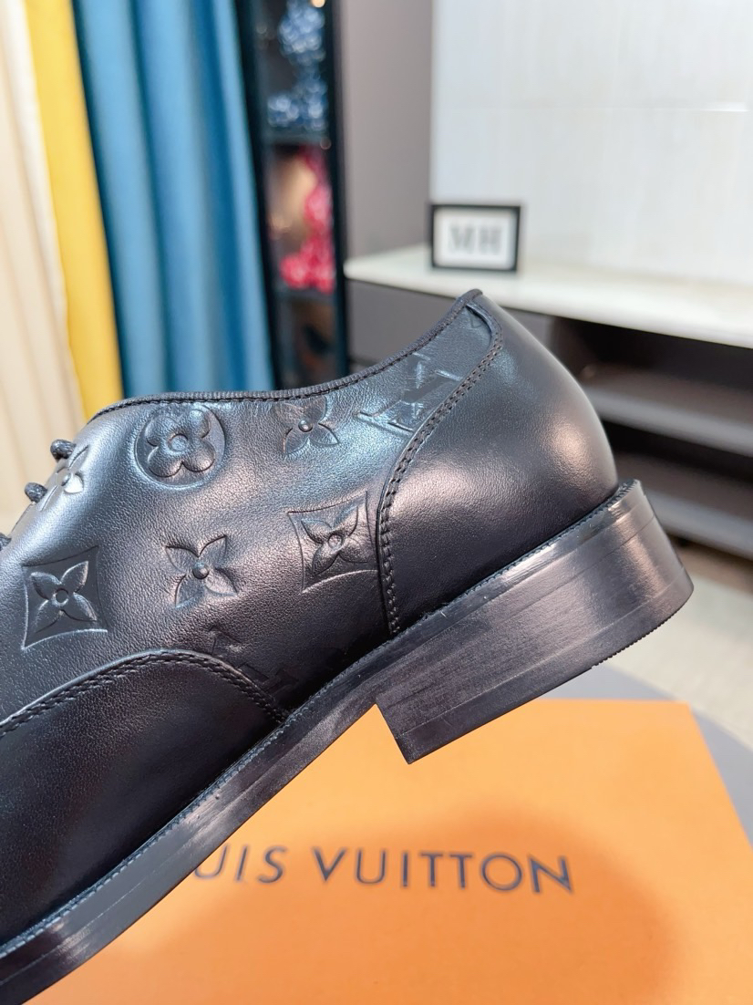 LV men's leather shoes-39