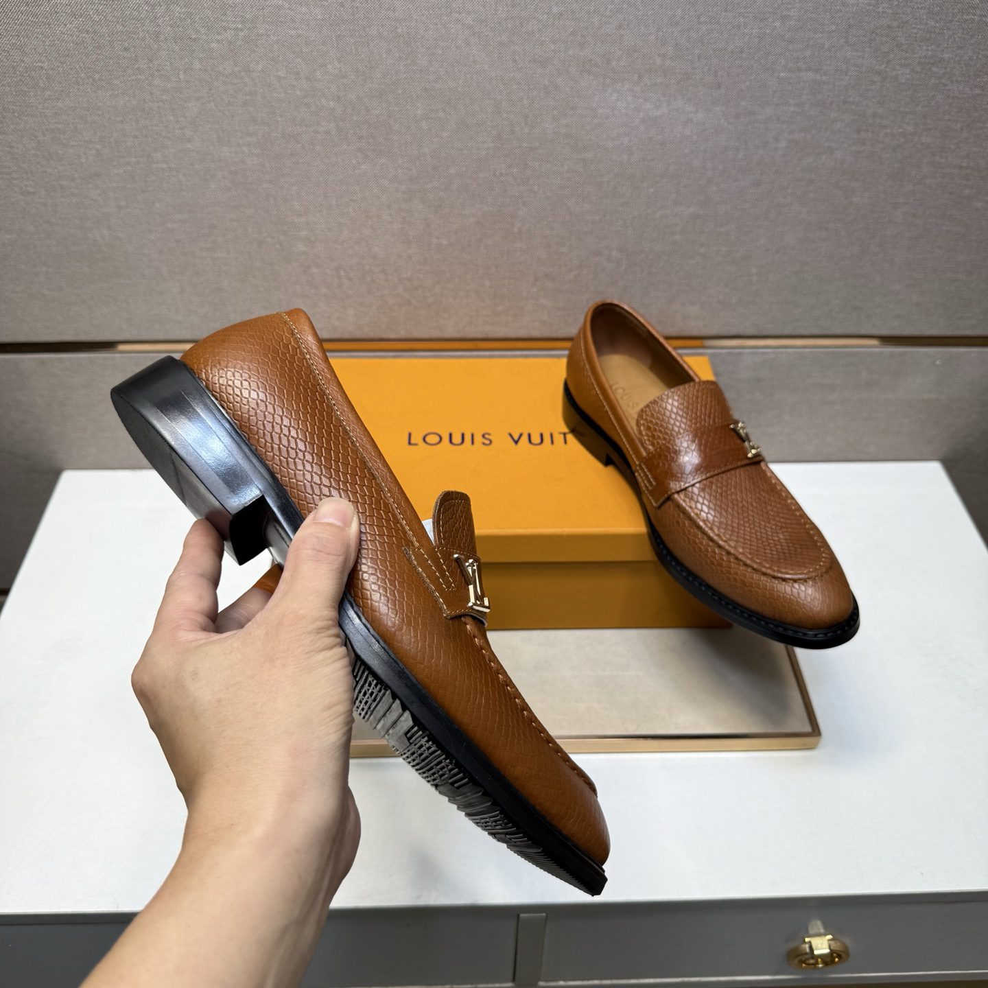 LV men's leather shoes-57