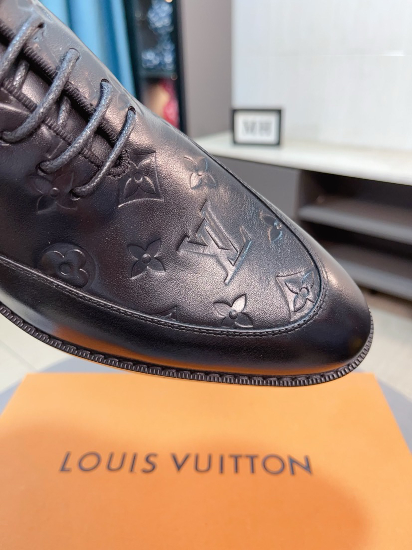 LV men's leather shoes-39