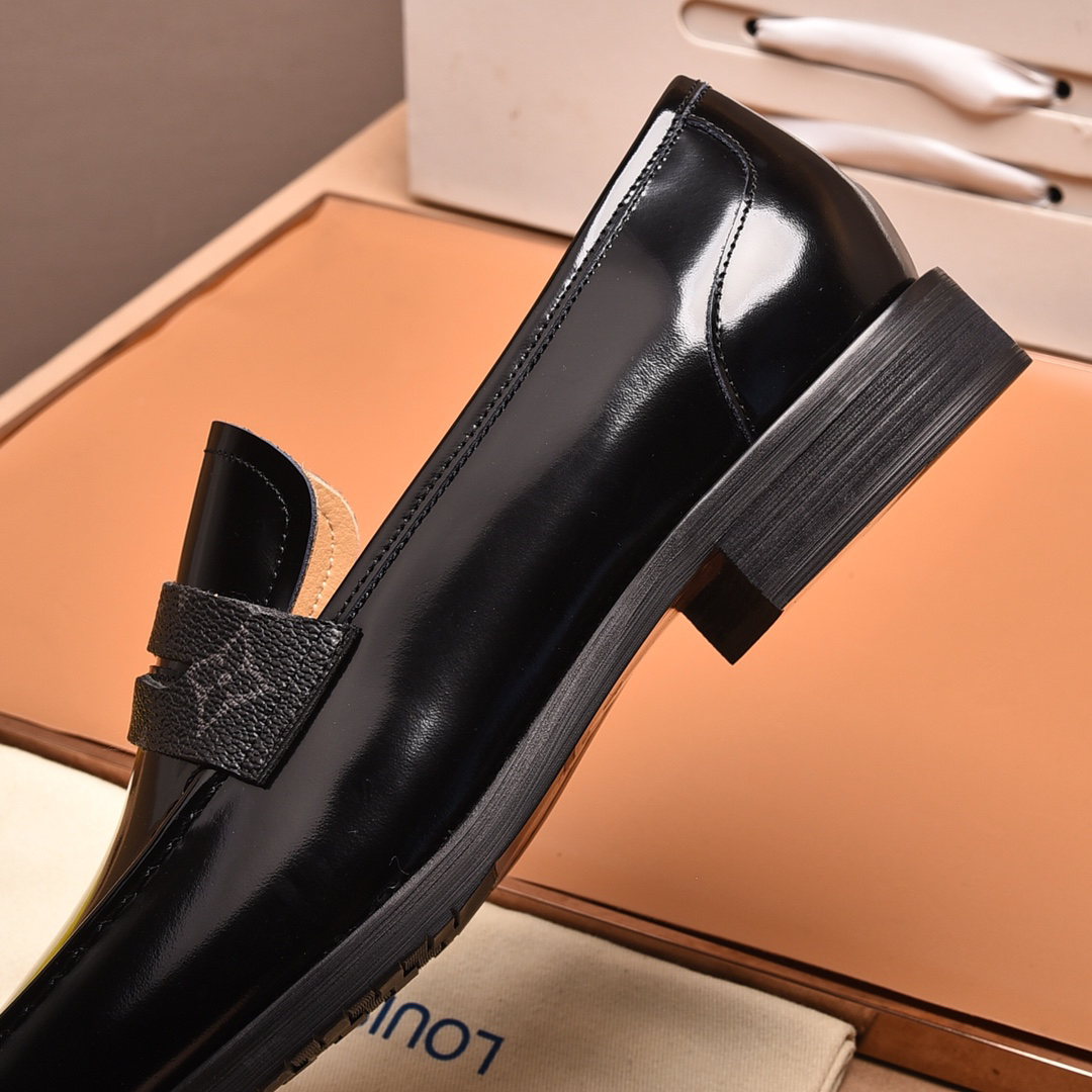 LV men's leather shoes-44
