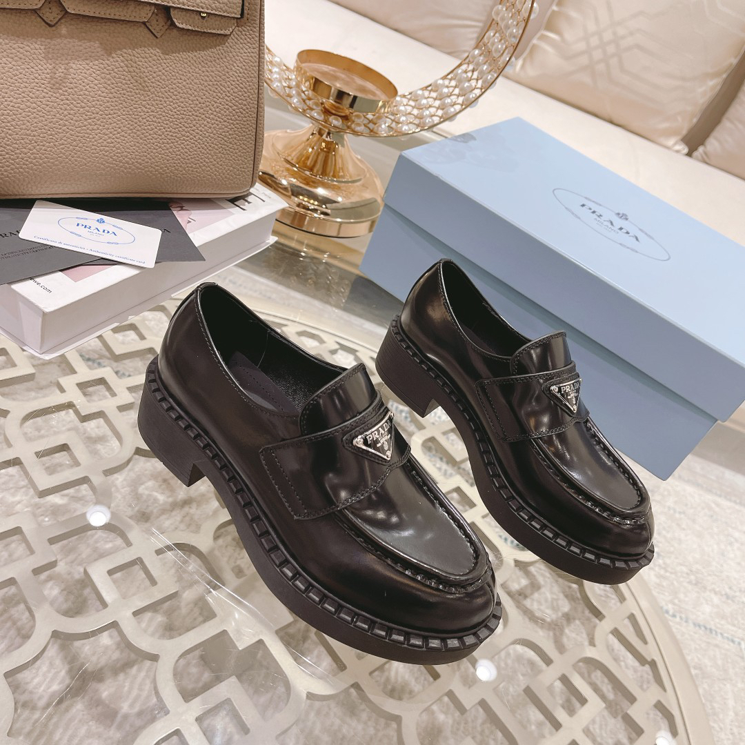 Prada men's leather shoes-17